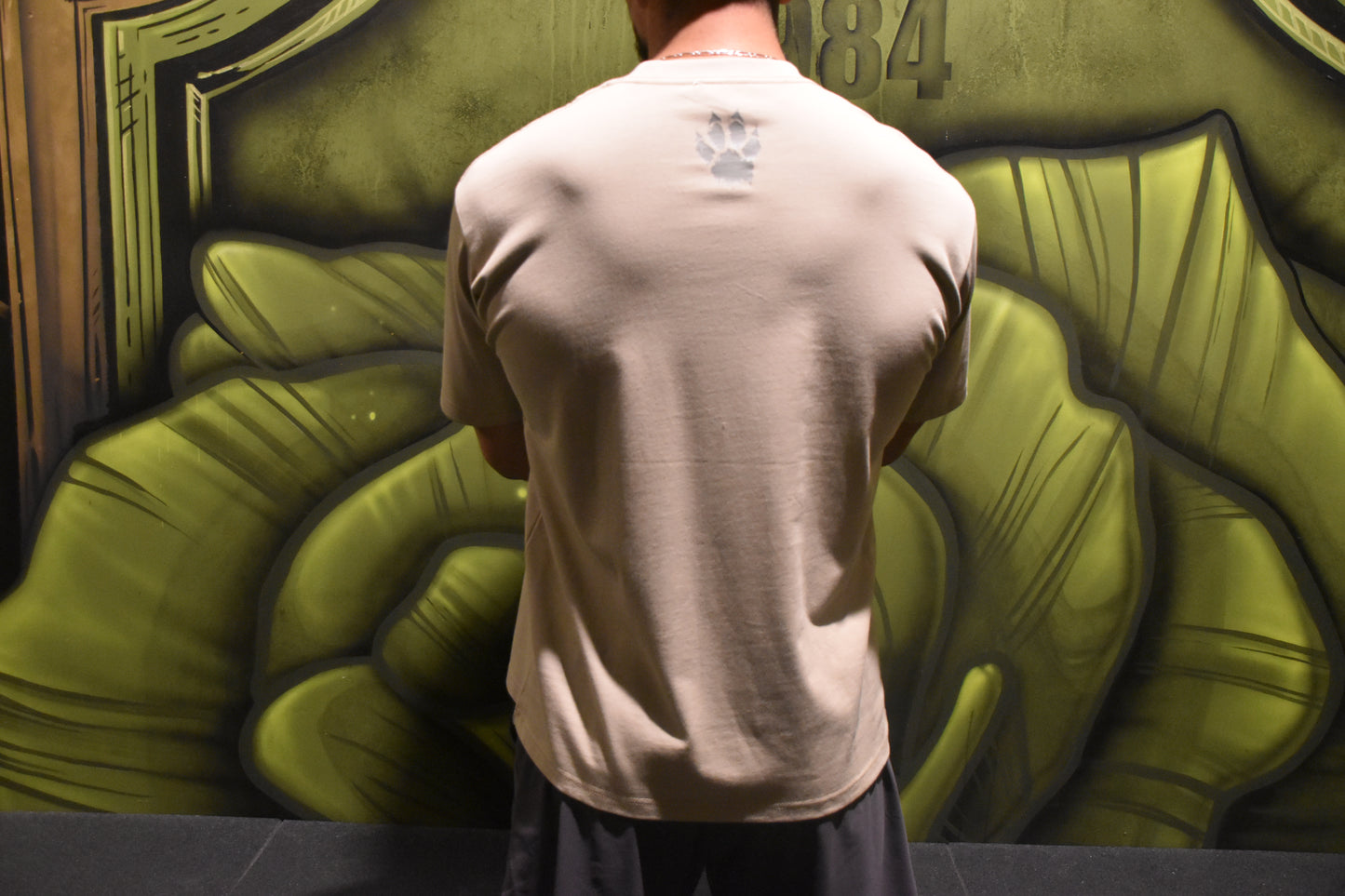 T-shirt oversize beige motif kaki